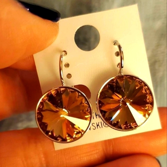 NEW Swarovski Element Crystal Earrings. Dark Brown. Leverback. Dangle. Round - Picture 3 of 5